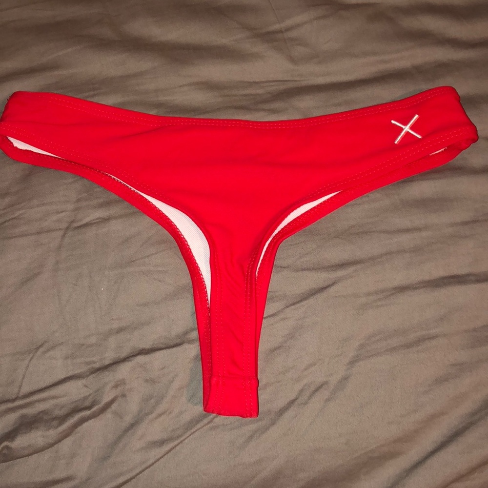NWOT boutine la red bottoms